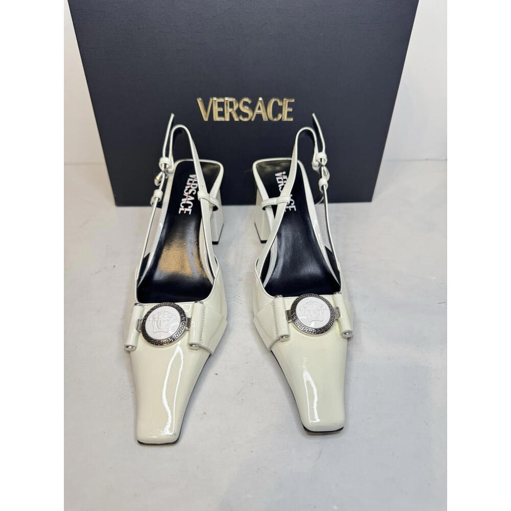 Versace Medusa Head leather pumps Size 37/7